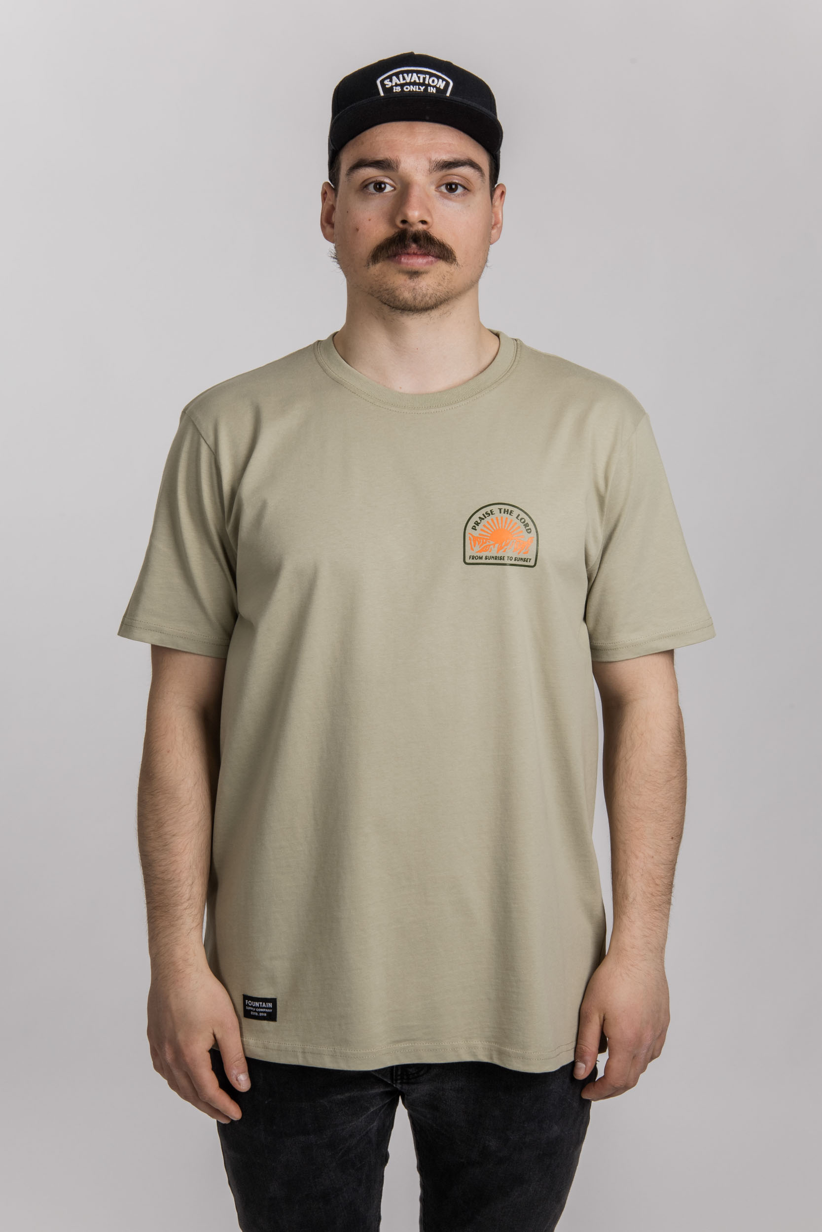 Praise the lord – Light Khaki– T-Shirt Fountain Supply