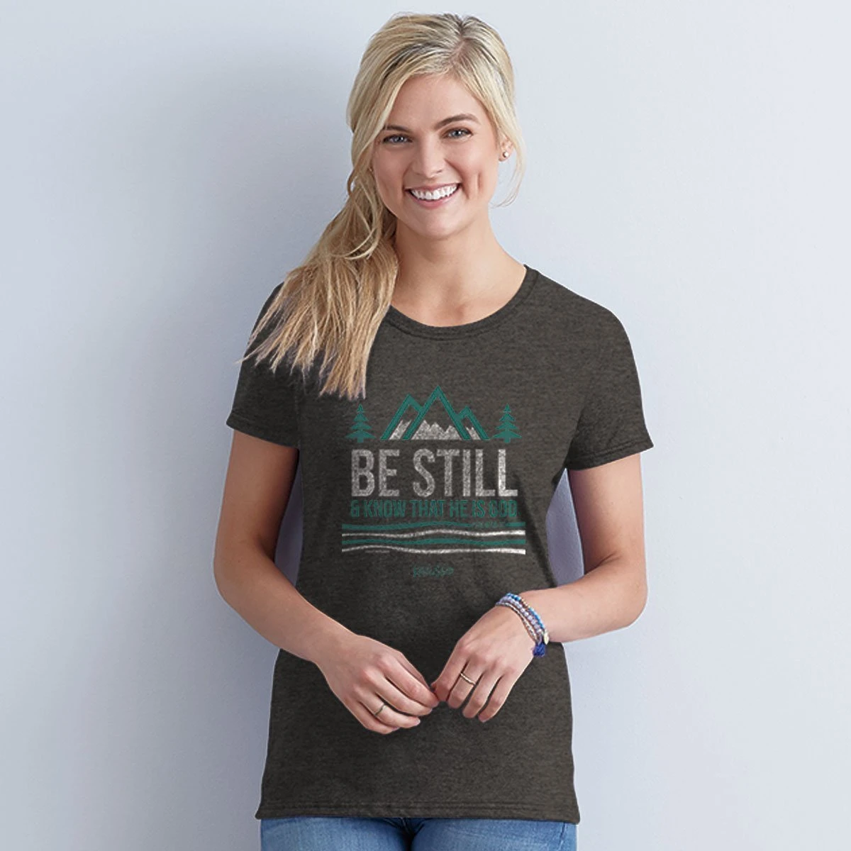 Be still and know that he is god – Kerusso® T-Shirt – Model