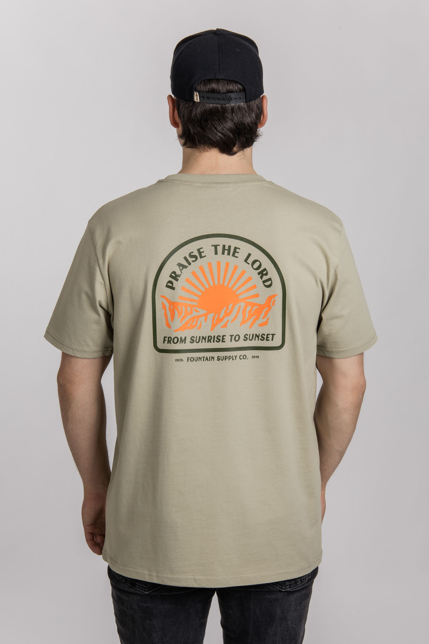 Praise the lord – Light Khaki– T-Shirt Fountain Supply
